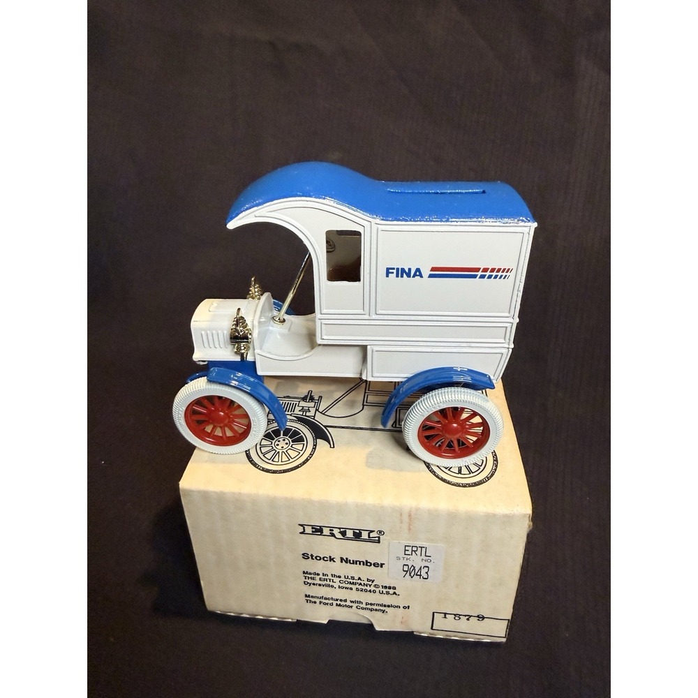 Vintage ERTL 1905 Ford Delivery Car FINA Coin Bank 1:25 Diecast 9043